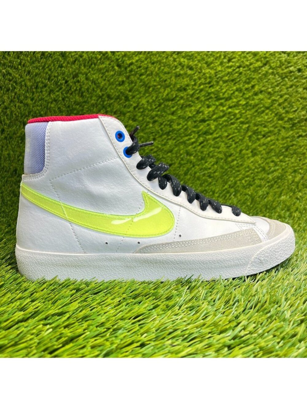 Nike Blazer Mid 77 Boys Size 7Y White Green Blue Casual Leather Shoes Sneakers